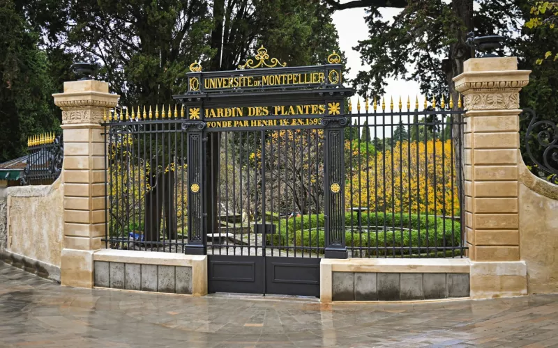 Portail du Jardin des plantes à Montpellier
